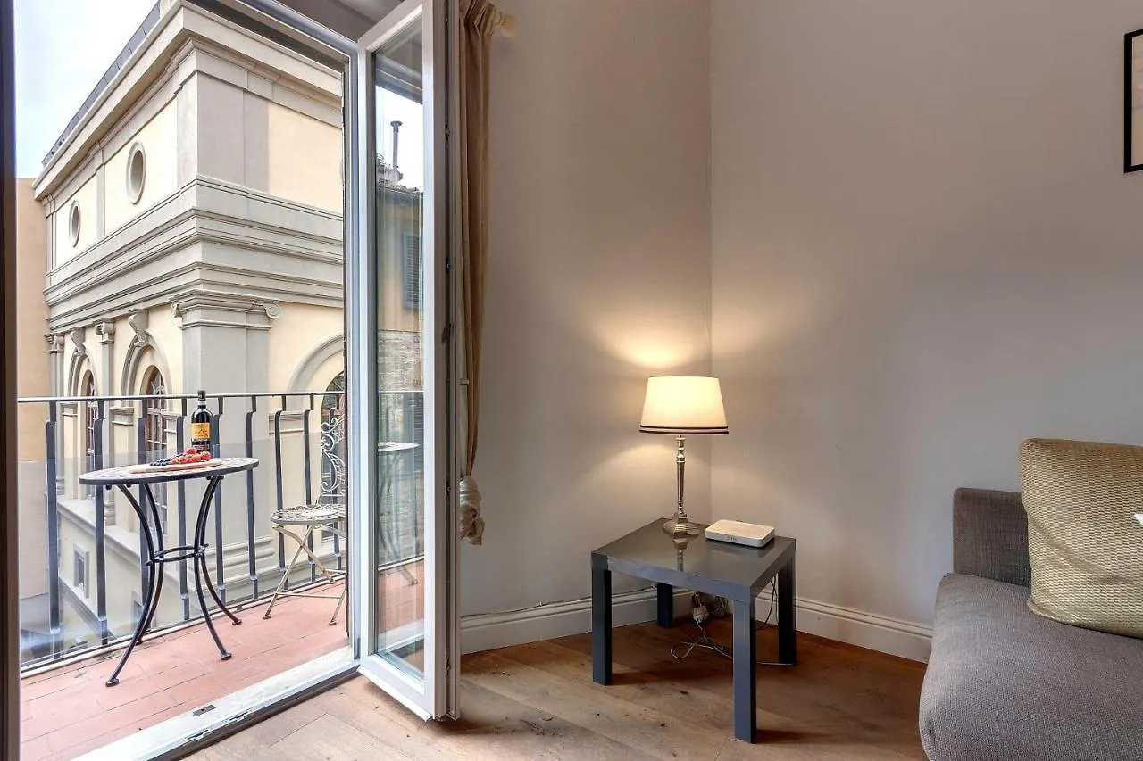 Nori Apartment By Mamo Florenz